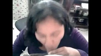 video 秘書は昇給のために上司を吸う sex