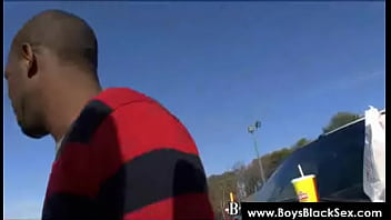 video 黒人の凶悪犯が弱虫の白人の男の子を壊すハード13 sex