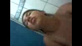 video грудастая долбит siririca в ванной sex