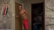 video выгоняю моего соседа по комнате чтобы съесть горячего друга sex