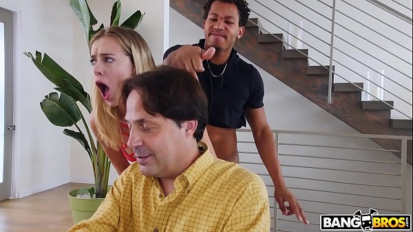 video bangbros молодая хейли рид трахается с парнем за спиной своего отца sex