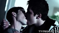 video kissing and barebacking with kain lanning and adrian layton sex