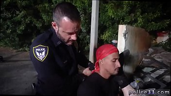 video волосатый медведь делает минет гейпорно и фото обнаженного секса французские поцелуи sex