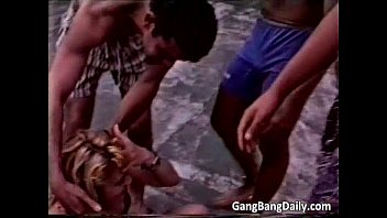 video отличное видео гэнгбэнг в любительском видео sex