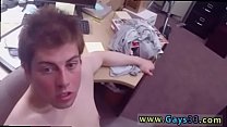 video гей парень скачет прямо до спермы в первый раз я не знаю как это sex