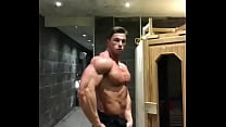 video огромный черный член в мокрой киске моей мамы 4 sex