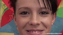 video великолепная грудастая и худенькая тинка hika намазана маслом и хорошо оттрахана sex