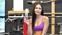 video bang confessions ariana marie трахает случайного парня в спортзале sex