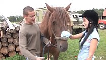 video アンジェリカは乗馬インストラクターとセックスする sex
