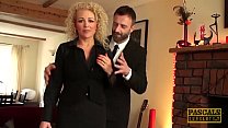 video зрелую шлюшку жестко трахнули в задницу и наказали спермой в рот sex