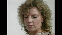 video две зрелые шлюшки занимаются лесбийским сексом sex
