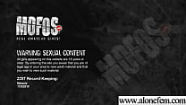 video ホットベイブガールはテープクリップのおもちゃで自慰行為22 sex