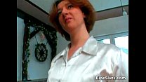 video шлюховатая зрелая брюнетка чувствует себя такой возбужденной sex