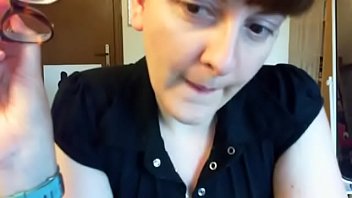 video ваш начальник на работе ругается и оскорбляет вас чтобы заставить вас работать больше sex