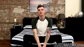 video тело гомосексуальной милашки дергается когда он энергично дрочит sex
