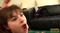 video молодую шлюшку луна ривал грубо трахнули в задницу перед кремпаем sex