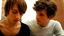 video 彼氏に慰められたキューティー sex