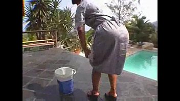 video ブルネットは彼女の熱いお尻でそれを取ります sex