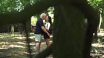 video романтический секс русской тинки с возбужденным и трахаемым стариком sex