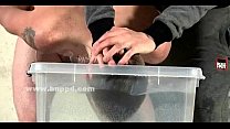 video молодой милый мальчикгей держится в веревках sex