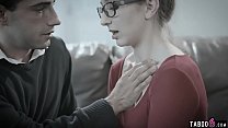 video застенчивая девочка хочет получить c во время секса с незнакомцем sex