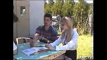 video フランスの女は良い二重浸透を得る sex