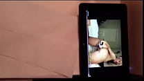 video 非常にかわいいブロンドの女の子に急いで大きな負荷 sex
