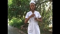 video черная медсестра даймонд рене скачет на толстом члене и скачет на нем на диване sex
