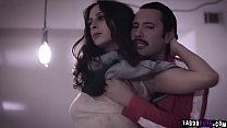 video обязательно посмотрите секс втроем в приюте sex
