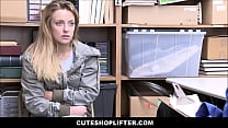 video горячую юную блондинку кейт кензи поймали на кражах в магазине шантажировал возбужденный полицейский из торгового sex
