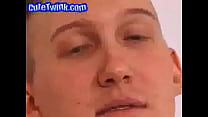 video молодые парни идут голыми sex