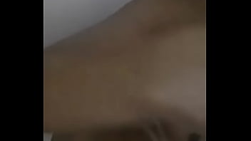 video возбужденная шлюшка на заднем дворе sex