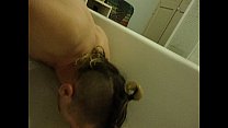 video писает на трусики жены в ванне sex