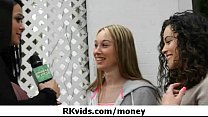 video お金のために犯されるゴージャスな十代の若者たち7 sex