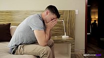 video nextdoorraw я думаю что безумно влюблен в квентина гайнца он горячий sex