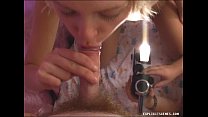 video 彼女は精液の味が嫌いですがそれでもそれを食べます sex