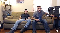 video これらの人は彼らがまっすぐであると言いましたしかし彼らはまだぐいと動きます彼らはカメラがオンになっていることを知りませんでした sex