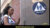 video グローリーホール黒檀のひよこは白いディックを吸う27 sex
