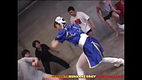 video японская красотка с косплеем chunli нащупала огромную групповуху с буккаке sex