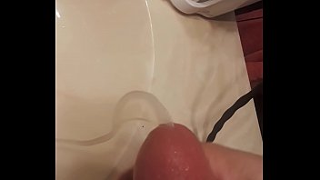 video 21летняя имеет огромный мультиоргазм с камшотом sex