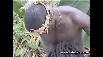 video 木の上の本当のアフリカのアマチュアファック sex