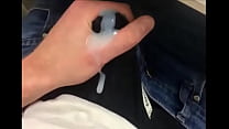 video горячий австралийский мальчик дрочит под своим столом sex
