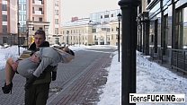 video татуированная тинка tori носит свои чулки во время секса sex