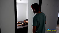 video 私はまっすぐなルームメイトのダニクラークがけいれんをしているのを捕まえましたそしてこれは起こりましたカミロブラウン sex