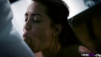 video алина лопес соглашается заняться сексом с диком и ей вылизывают ее киску прежде чем она упадет на голову sex