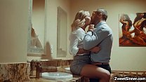 video ледибосс джесса роудс увидела своего тайного любовника в местном баре и начала с ним потрясающий грубый секс в sex