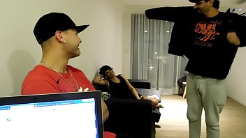 video мой папа пошел купить а моя мама заставила меня трахнуть её полное sex