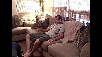 video アマチュア少年は角質を取得します sex