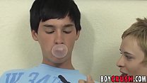 video cock riding teenager chews on bubble gum with boyfriend sex