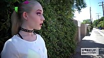 video крошкаблондинка эмма старлетто идет на второе грубое онлайнсвидание sex